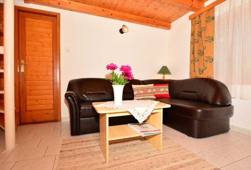 Viragoskert Apartman Hévíz Zimmer foto