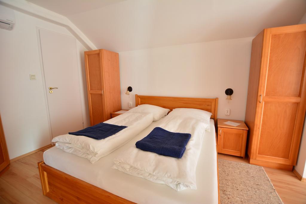 Viragoskert Apartman Hévíz Zimmer foto