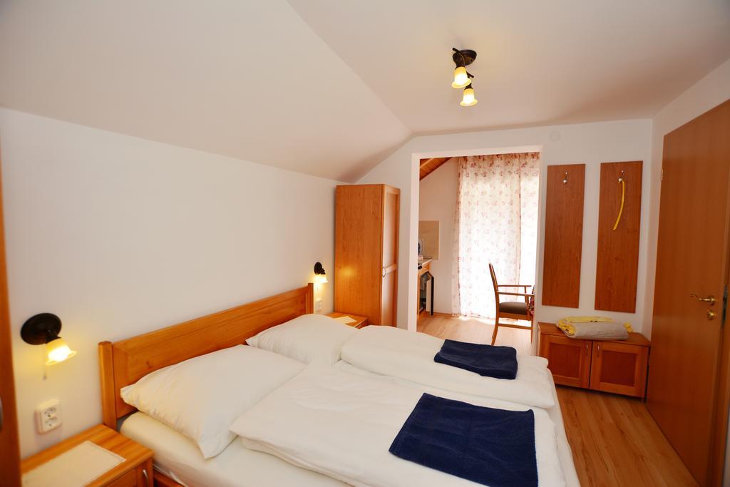 Viragoskert Apartman Hévíz Zimmer foto