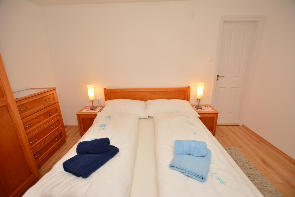 Viragoskert Apartman Hévíz Zimmer foto