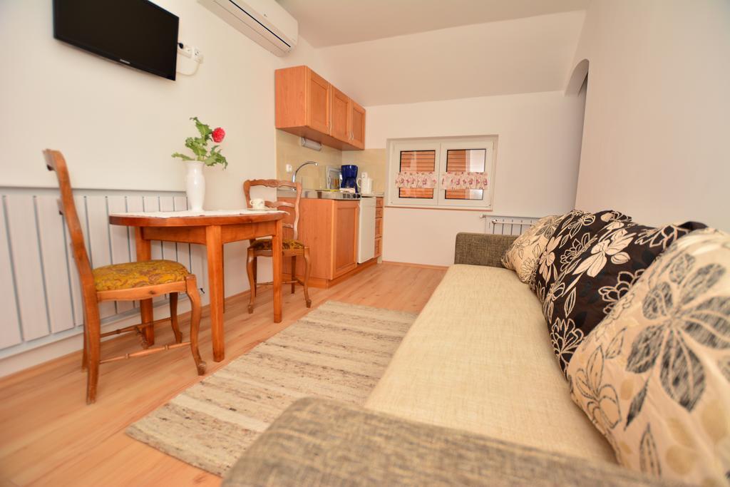 Viragoskert Apartman Hévíz Zimmer foto